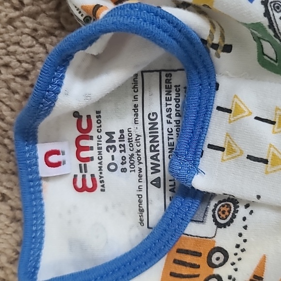 Magnetic footed sleeper - Picture 3 of 3